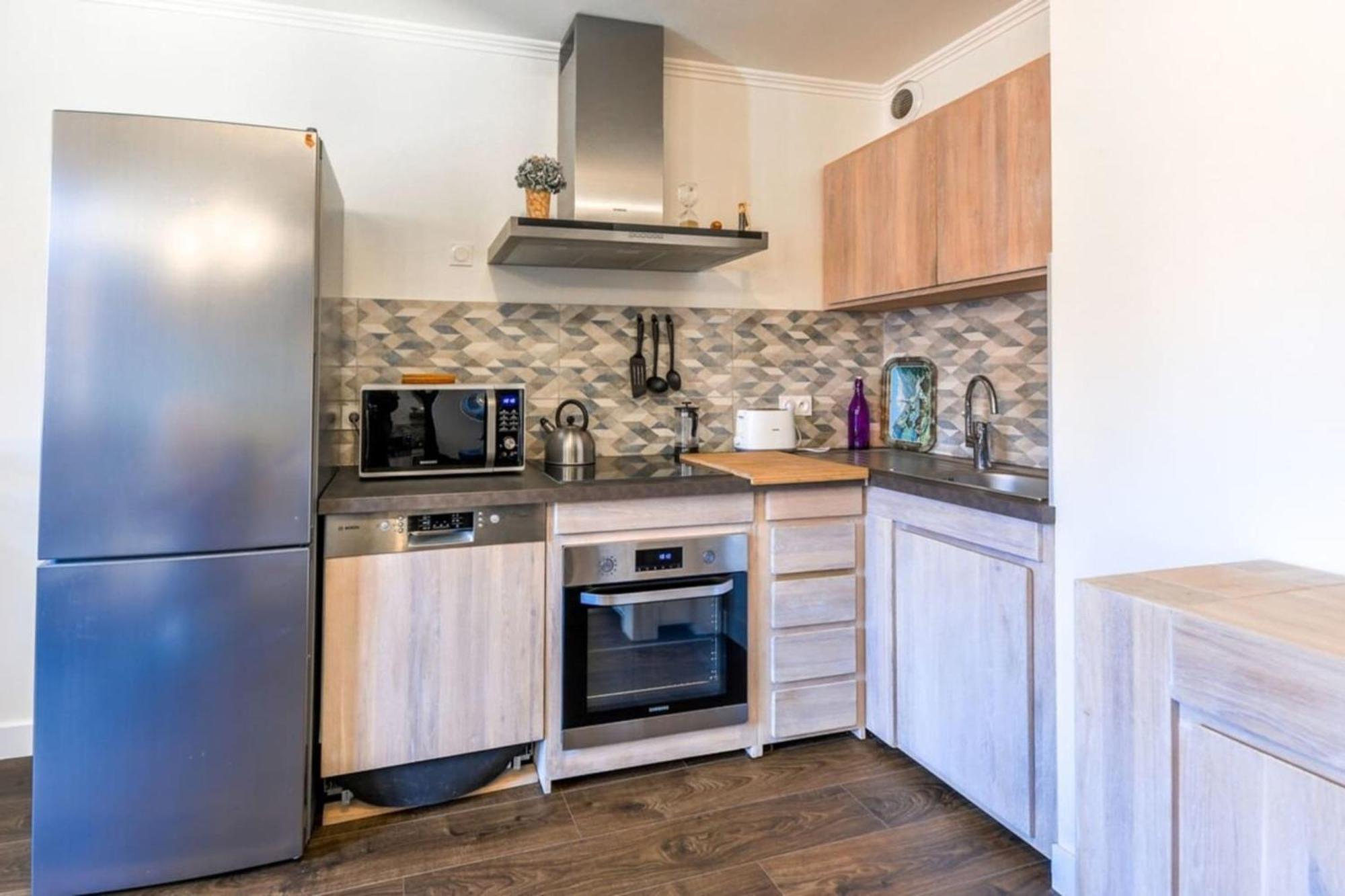 3-Star Rated Apartment In The Heart Of The Old Town With A View Annecy Exterior photo